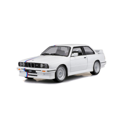 Bburago 1:24 Plus BMW 3 Series M3 1988 White